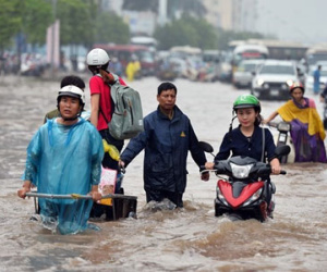 Bắc Bộ đón mưa dông, miền Trung tiếp tục nắng nóng