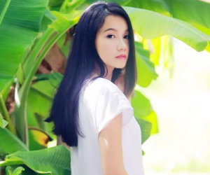 Cô giáo “hot girl” đẹp trong veo tại Huế