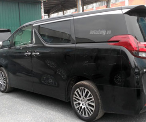 Cơn “sốt” xe gia đình hạng sang Toyota Alphard tại Việt Nam