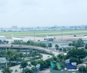 Sét lại đánh hỏng đường băng Tân Sơn Nhất