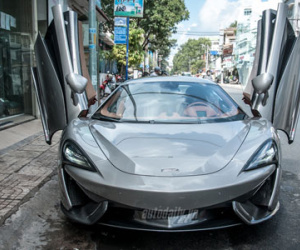 Cận cảnh McLaren 570S Coupe độc nhất Việt Nam