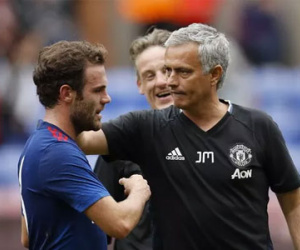 HLV Mourinho tiết lộ “chuyện hiềm khích” với Juan Mata