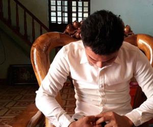 Nam sinh 10 điểm Lý, 0 điểm Toán khoanh bừa đáp án