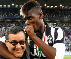 Người đại diện bác bỏ việc Pogba đã ký hợp đồng với Man Utd