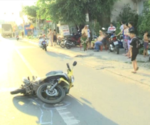 Thai phụ cùng con trai 18 tháng tuổi tử vong khi bị xe tải kéo lê