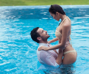 Hà Anh diện bikini chụp ảnh cưới cùng chồng Tây