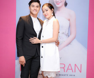 Lâm Vinh Hải tình tứ đi sự kiện cùng vợ