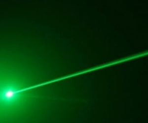 Máy bay Vietnam Airlines 5 lần bị chiếu laser khi hạ cánh