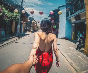 Bộ ảnh "Nắm tay em đi khắp thế gian" phiên bản Việt đẹp và lãng mạn nhất!