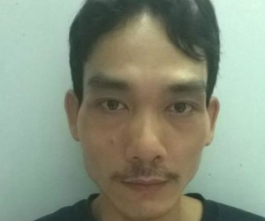 Bị vợ bỏ, mang dao đâm thủng dạ dày bảo vệ ngân hàng