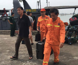 Trục vớt thành công máy bay Su30 gặp nạn trên biển