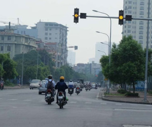 "Phạt lỗi vượt đèn vàng như đèn đỏ là vô lý"
