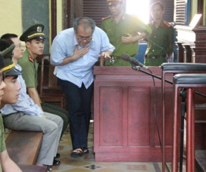 Sẽ có bác sĩ chăm sóc sức khỏe cho Phạm Công Danh tại tòa