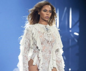 Tour diễn của Beyoncé đạt doanh thu kỷ lục