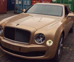 Bentley Mulsanne Speed Mulliner màu vàng hồng độc nhất VN