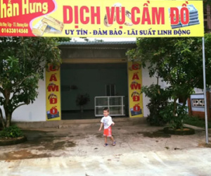 Mang súng tới nhà bắn bạn rồi lẩn trốn