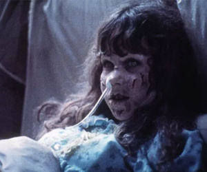 Phiên bản truyền hình của phim kinh dị "The Exorcist" tung poster mới gây ám ảnh
