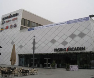 Trung tâm mua sắm Munich sơ tán vì bị dọa đánh bom
