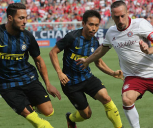 Tuyển thủ Mỹ lập hat-trick, Bayern đè bẹp Inter