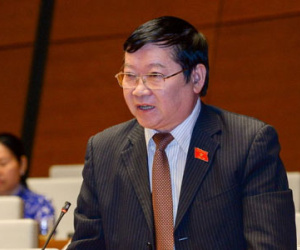 Ông Lê Như Tiến trả xe, trả phòng làm việc