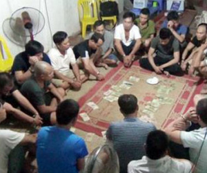 Phá sới bạc lớn sát phạt nhau bằng hình thức xóc đĩa