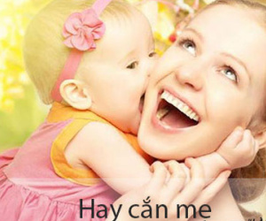 10 hành động nhỏ nhưng là dấu hiệu chứng minh bé sơ sinh cực yêu mẹ