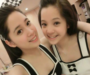 Cặp ái nữ xinh đẹp, tài năng của đại gia Đài Loan