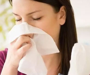 Đau đầu kéo dài sau khi bị cảm cúm mắc bệnh gì?