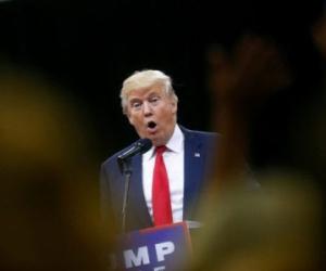 Donald Trump: CNN là “kênh tin tức của riêng bà Clinton”