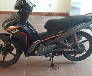 “Hô biến” Honda Wave phong cách Winner chỉ 1 triệu đồng