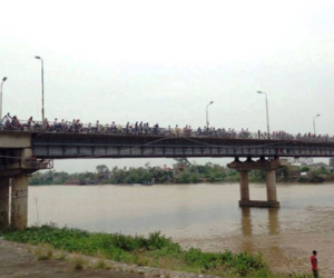 Nam Định: Người đàn ông nhảy cầu Đò Quan tự tử
