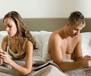 Đừng để điện thoại thông minh đánh mất "chuyện yêu"