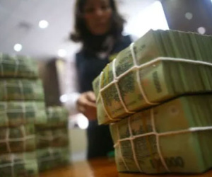 Phó thống đốc: “Nợ xấu vẫn dưới 3%”