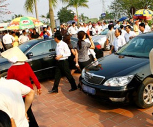 Xe công: Thủ tướng không sắm mới, bộ ngành thích tậu thêm