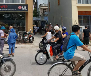 Hà Nội: Huy động cả phường cưỡng chế “cấm dân đi thẳng”