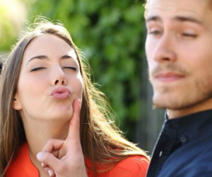 10 điều khiến phụ nữ xấu xí trong mắt đàn ông