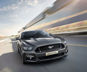 Ford thu hồi gần 830.000 xe do lỗi chốt cửa