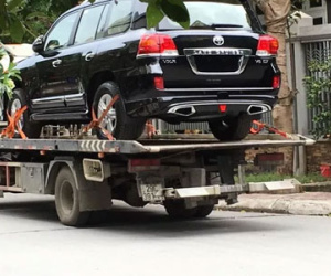 Tỉnh Ninh Bình từ chối nhận 3 xe tiền tỷ doanh nghiệp tặng
