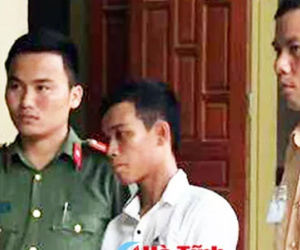25 tuổi, hai lần cưỡng hiếp người bằng tuổi mẹ mình