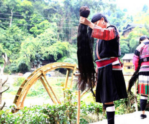 Bên trong ngôi làng phụ nữ chỉ cắt tóc một lần trong đời