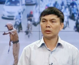 Phó Vụ trưởng Vụ ATGT lý giải sự cần thiết của đèn vàng