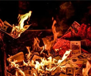 Tháng "cô hồn" chưa từng có trong phong tục người Việt