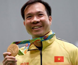 Thủ tướng gửi thư chúc mừng Hoàng Xuân Vinh