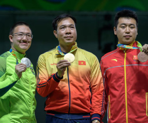 TIẾT LỘ: Báo Singapore đã dự đoán Hoàng Xuân Vinh sẽ giành HCV Olympic Rio 2016