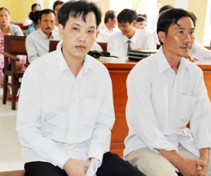 Cựu đại úy dùng nhục hình ở miền Tây ra tù