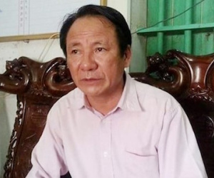 Hiệu trưởng đuổi học sinh tiểu bậy trong trường bị kỷ luật