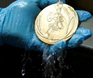 Huy chương vàng Olympic có giá bao nhiêu?
