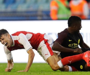 Mùa giải chưa bắt đầu, Arsenal đã trở thành bệnh viện thu nhỏ