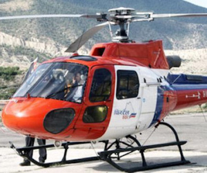 Trực thăng đón bé gái đi chữa bệnh rơi, 7 người thiệt mạng