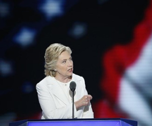 Tỷ phú Trump thất thế trước bà Hillary tại nhiều bang chủ chốt